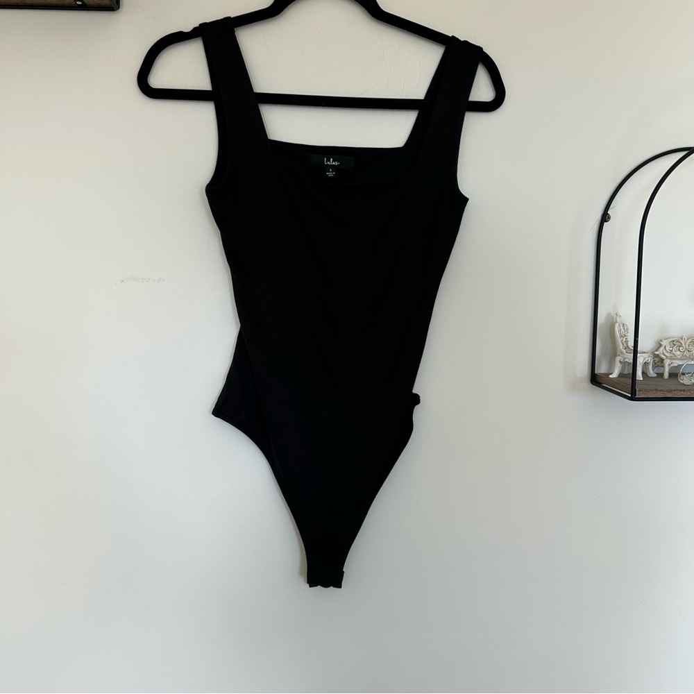 Lulus Black Open Back Cut Out One‎ Piece Bodysuit Size Small